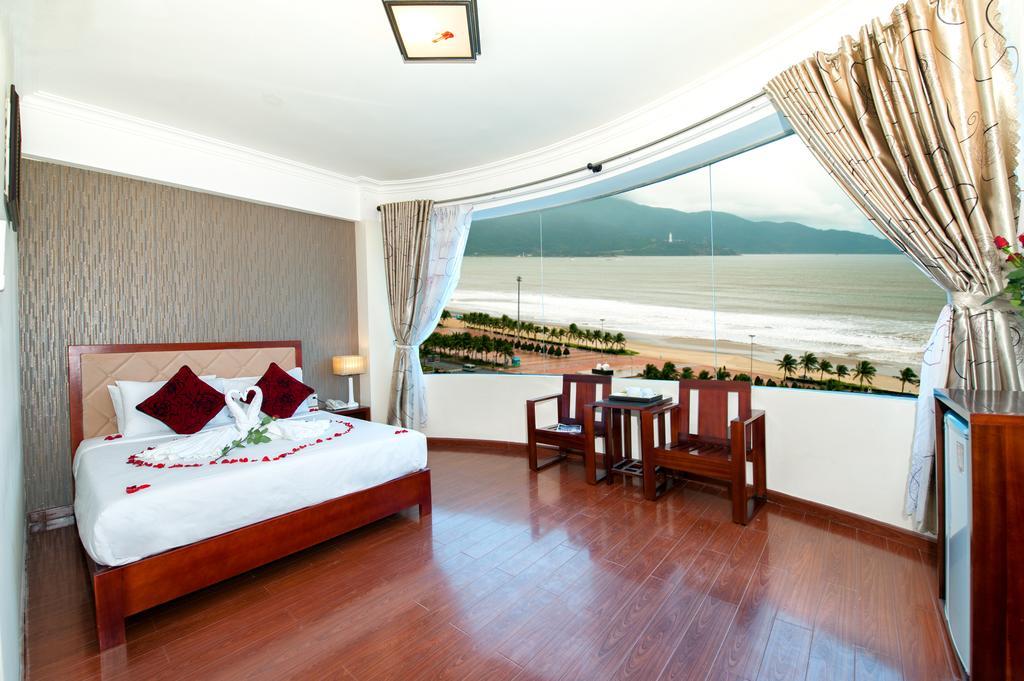 Truong Son Tung 1 - Beautiful Beach Hotel Da Nang Quarto foto