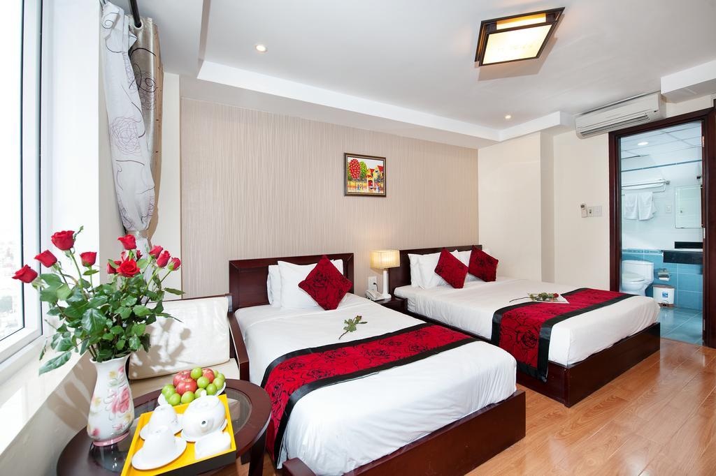 Truong Son Tung 1 - Beautiful Beach Hotel Da Nang Quarto foto
